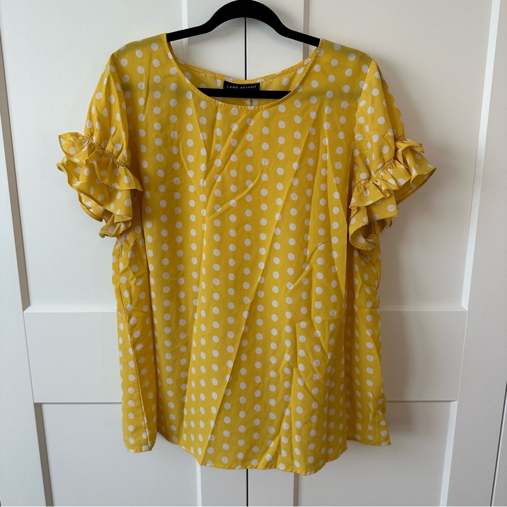 Lane Bryant Yellow Polka Dot Crew Neck Ruffle Sleeves, size 18